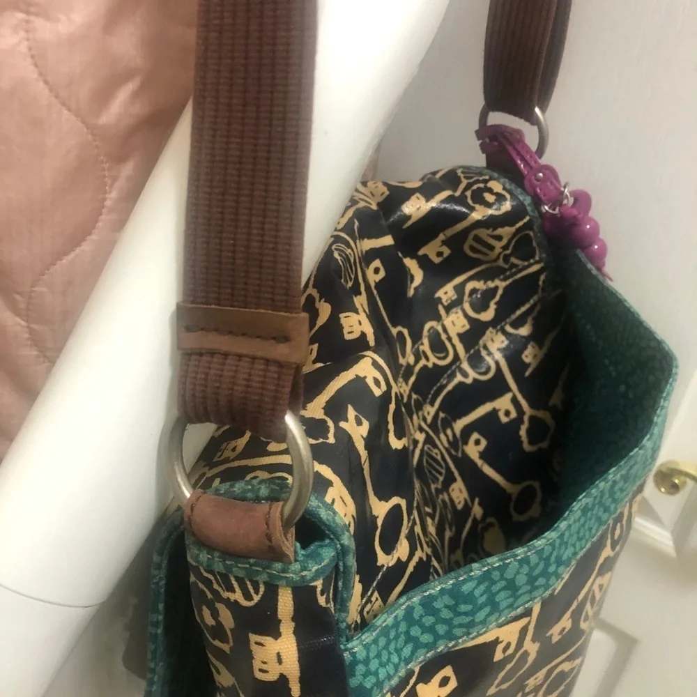Fossil Adorable bag for school,office anywhere go